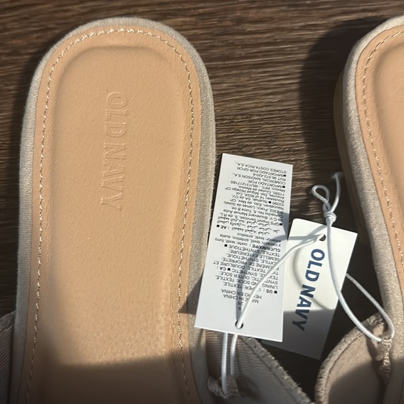 NWT Old Navy Mules - light gray - Picture 2 of 3
